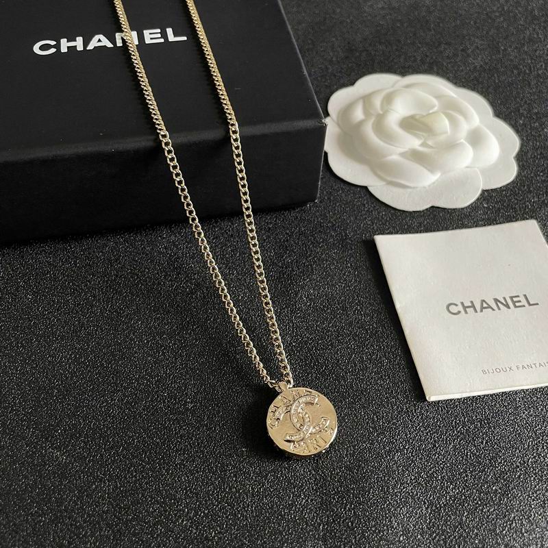 Chanel Necklace 06yxs81